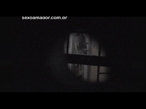 ❤️ Blondīnīte tiek slepeni filmēta ar kaimiņu vuajeru, kurš slēpjas aiz dobiem ķieģeļiem ❤️❌ Kaltais porno pie porno lv.milf300com.ru ☑