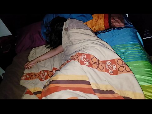 ❤️ Pāvests, kas bārdina savu jauno pamāti, kamēr viņa guļ. ❤️❌ Kaltais porno pie porno lv.milf300com.ru ☑